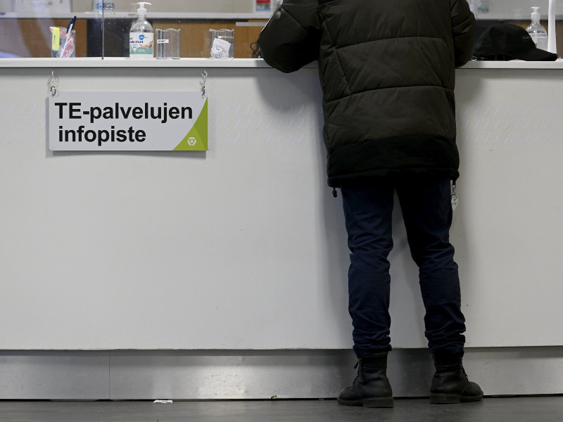 A client at a TE Office in Pasila, Helsinki, on 16 March 2023.