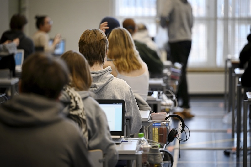 Report: Upper secondary student numbers to halve in parts of Finland