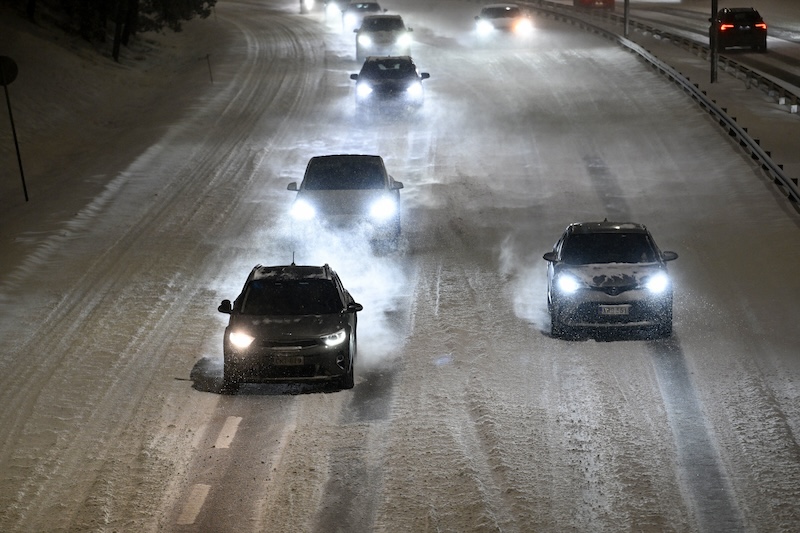 All Kittilä flights cancelled due to cold, roads icy in south