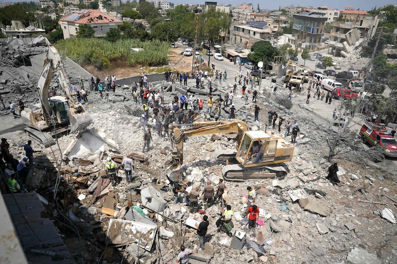 Israeli airstrikes in southern Lebanon kill 11 people including children